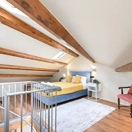 Cosy Housetypical Space In By Su E Luis * 포르투