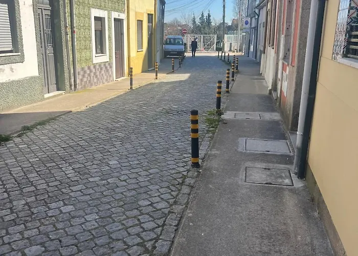 Cosy Housetypical Space In By Su E Luis 别墅 波尔图