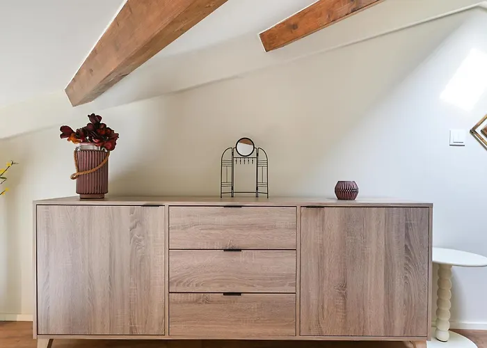 Cosy Housetypical Space In By Su E Luís Villa Oporto