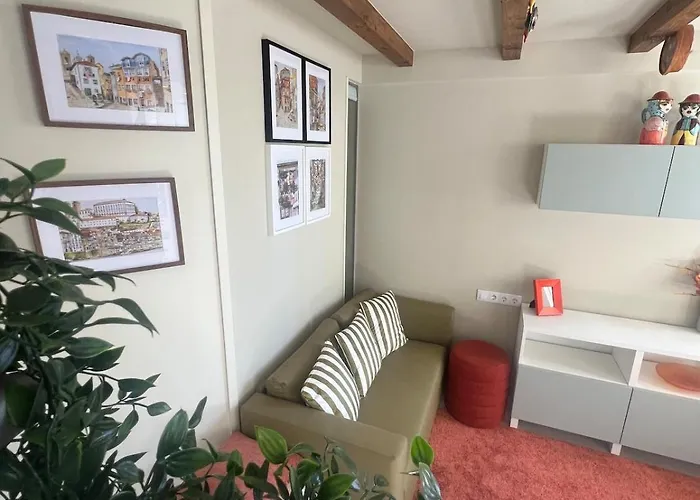 Villa Cosy Housetypical Space In By Su E Luis Oporto