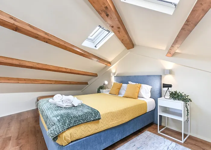 Cosy Housetypical Space In By Su E Luis Villa Oporto