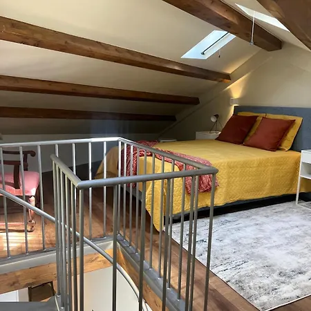 Cosy Housetypical Space In By Su E Luis ヴィラ ポルト