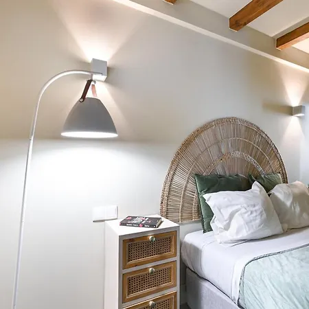 Cosy Housetypical Space In By Su E Luis ヴィラ *